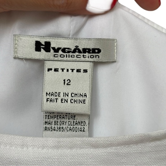 Vintage Y2K Linen Boho Medallion Embroidered Skirt Size 12 P Black White - Picture 6 of 8